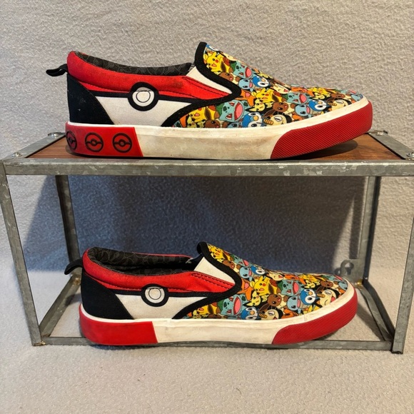 Ground Up colorful pokemon youth slip on shoes size 6 - Picture 4 of 9